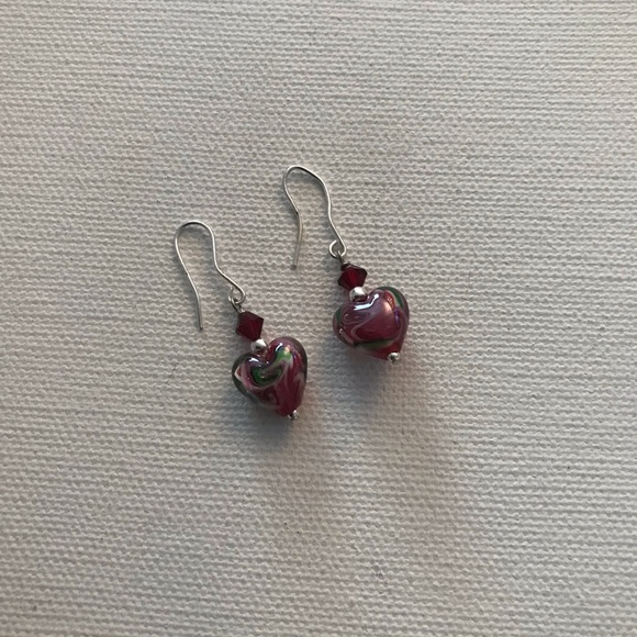 Jewelry - Sterling Silver 925 Art Glass Green Wine Red Heart Dangle Earrings